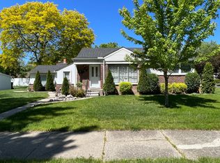 410 Biltmore St, Inkster, MI 48141