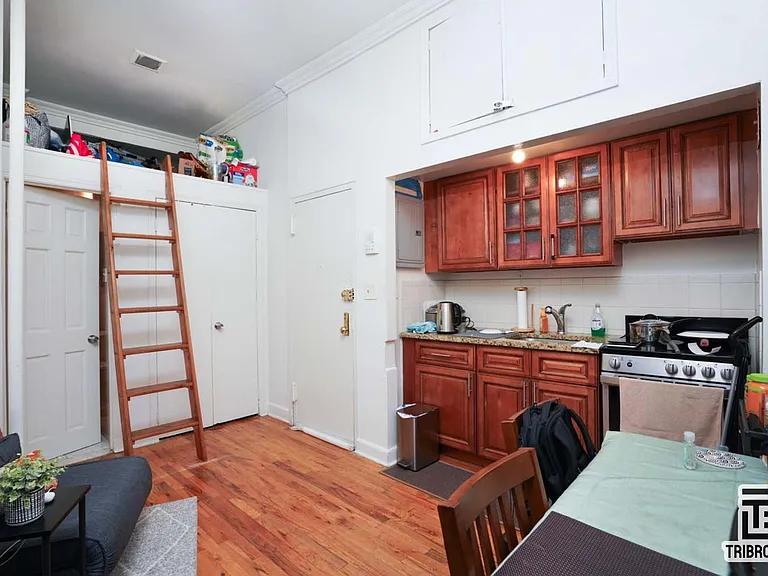 301 W 20th St #3D — Photo 4