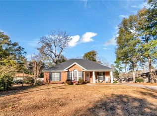 11896 Old Moffat Rd, Wilmer, AL 36587