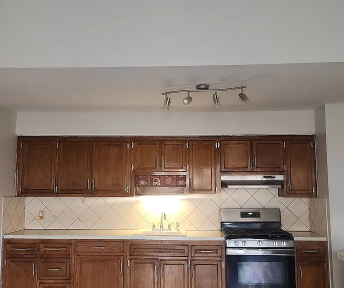 219 Roosevelt St #3 — Photo 2
