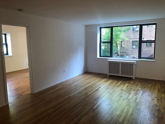 3rd image of 5 East Ave Floor 2