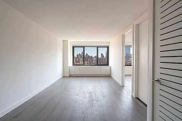 1st image of 220 E 72nd St APT 17D