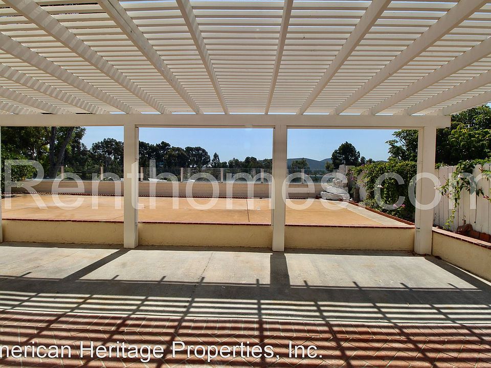 1st image of 11733 Avenida Sivrita