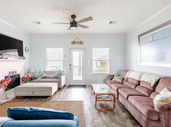 (undisclosed Address), Pt Bolivar, TX 77650