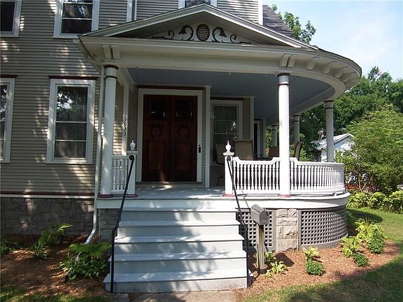 2nd image of 11933 W Main St