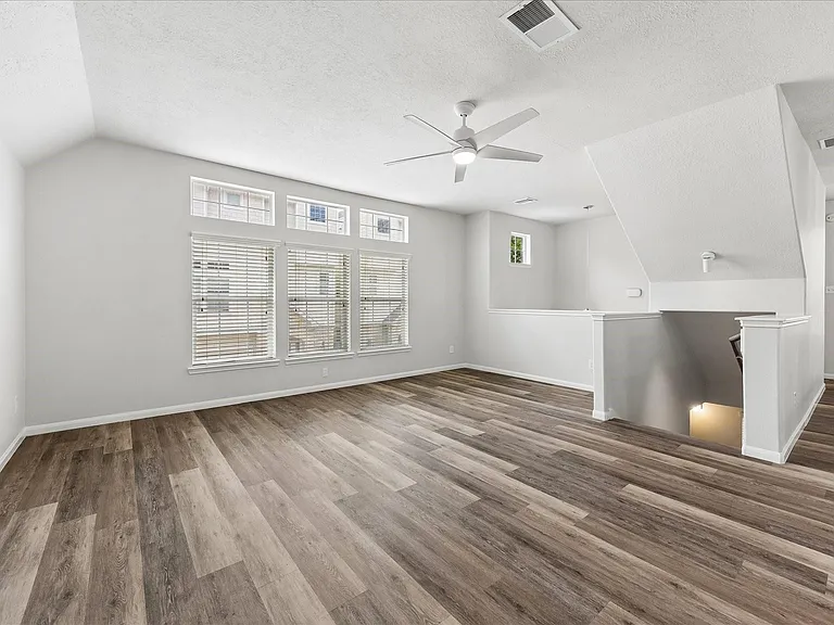 3328 Masters Point Dr — Photo 5