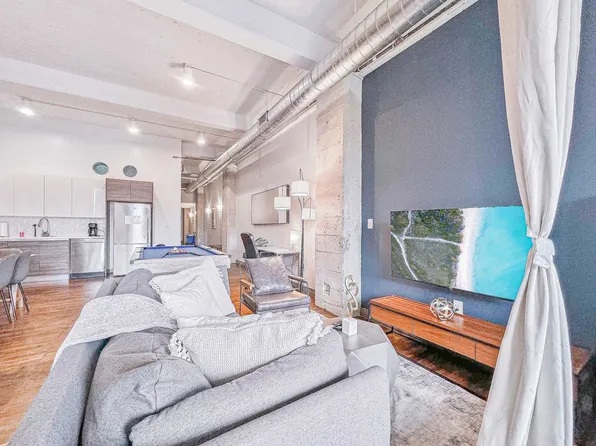 555 Evergreen St, Dallas, TX