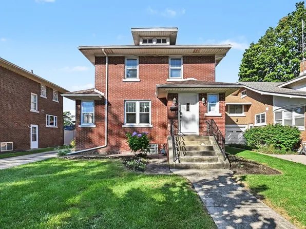 411 Cornelia St, Joliet, IL 60435