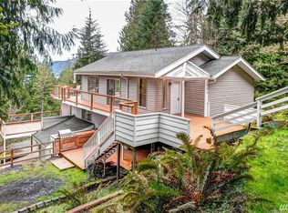 106 Grand View Ln, Bellingham, WA 98229