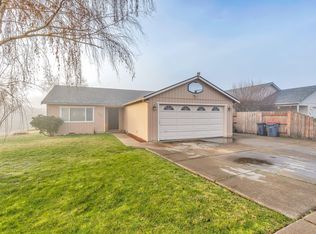 722 Midway Rd, Medford, OR 97501