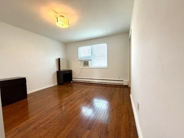 216-11 73rd Avenue image 14 of 23