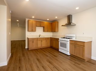 14642 Del Amo Ave APT B, Tustin, CA 92780