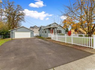 1880 Harvey Rd, Cottage Grove, OR 97424