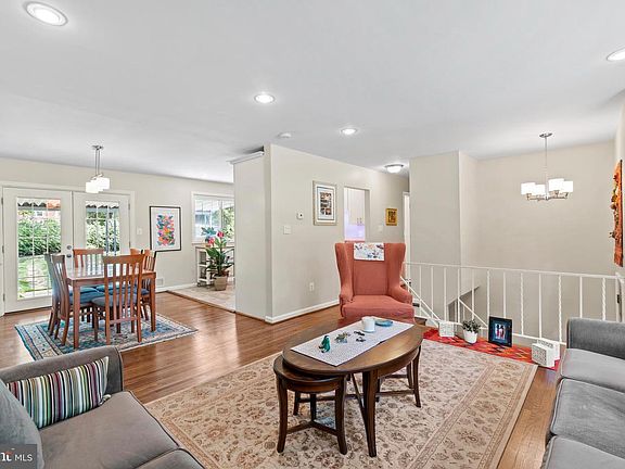 4th image of 106 Lastner Ln