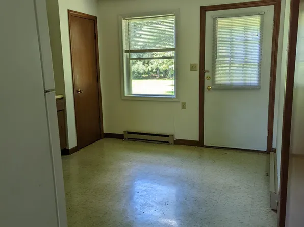 1 Main St #1, Van Buren, ME 04785