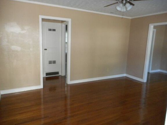 3827 Wilshire_10142015