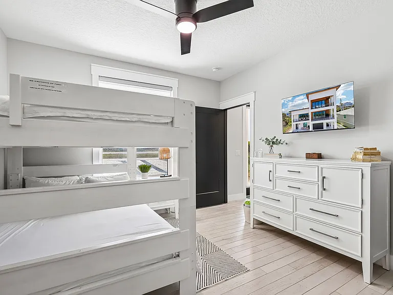 1329 N Ocean Shore Blvd — Photo 31