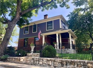 3001 De Groff Way, Kansas City, MO 64108