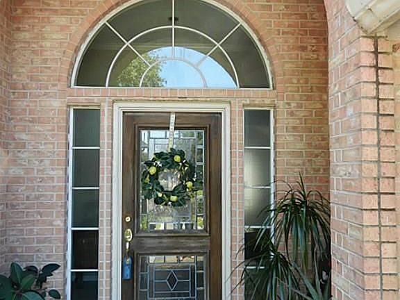 3rd image of 2409 Lake Front Ct