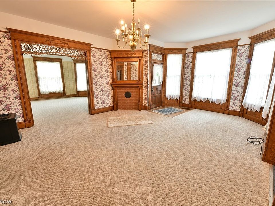 30 W 7th St, Dresden, OH 43821 Zillow