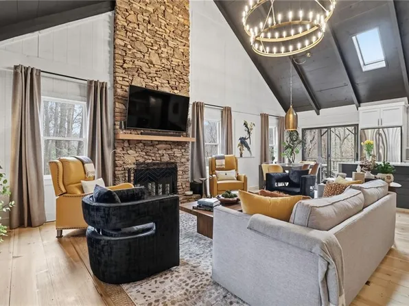 62 Cardinal Cv, Big Canoe, GA 30143