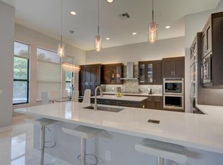 8743 Lewis River Rd, Delray Beach, FL 33446