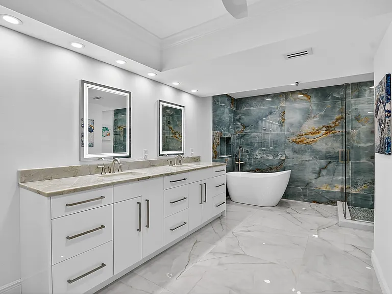 7145 Promenade Dr #702 — Photo 37
