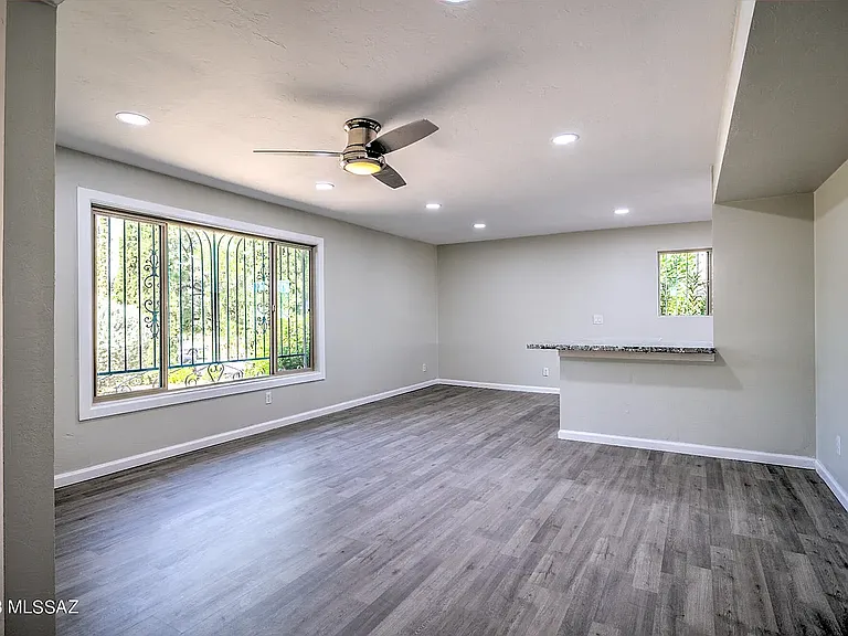 2891 W Saint Tropaz Ave — Photo 11