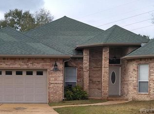 215 Eleases Xing, Crestview, FL 32539