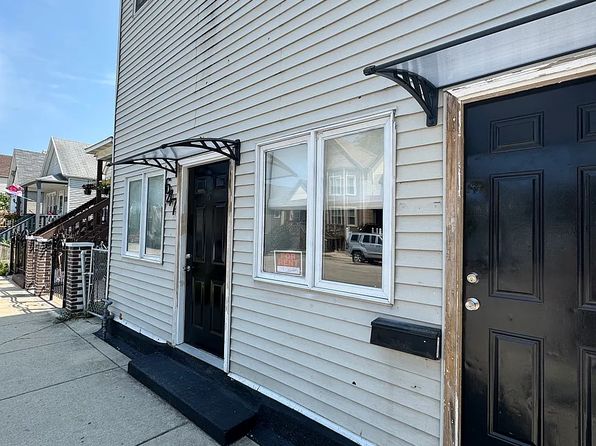 647 W 48th Pl Unit 2