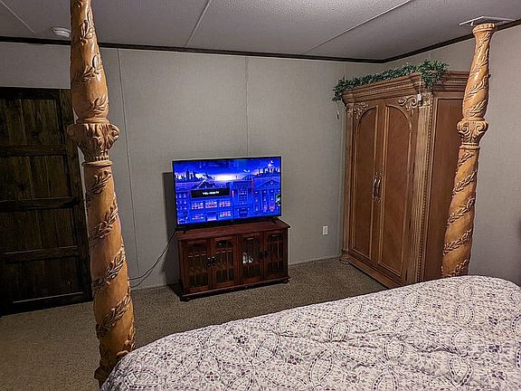 3rd image of 4211 Newlyn Dr