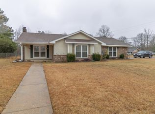 15 N Ridgeland Cir, Columbus, MS 39705