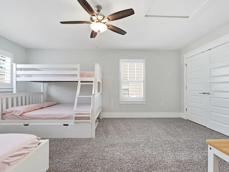 131 Magnolia Ave — Photo 44