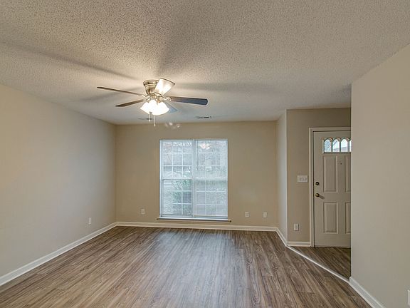 4th image of 1244 Parkway Pl APT C