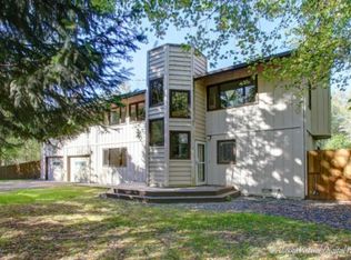 12220 Skyway Dr, Anchorage, AK 99515