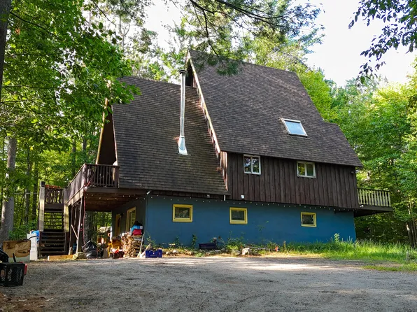 60 Gooseberry Ln, Jay, NY 12941