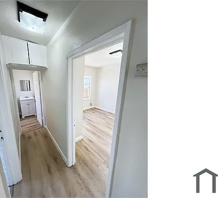 2915 W Florence Ave — Photo 10