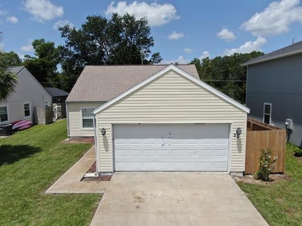25 Wood Ash Ln