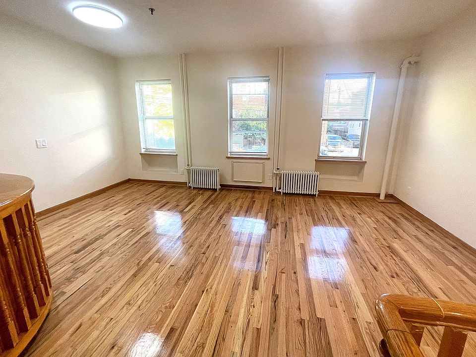 1st image of 23-28 37th St #1F