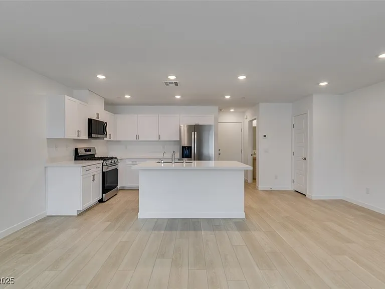 945 Jigglypuff Pl — Photo 18