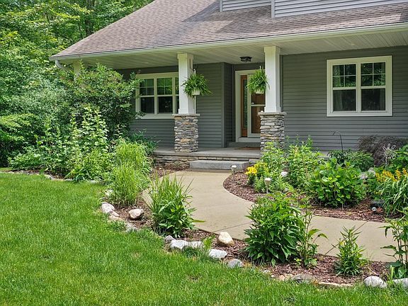 3rd image of 3764 Hallers Creek Rd
