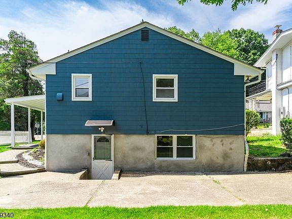 3rd image of 80 White Meadow Rd