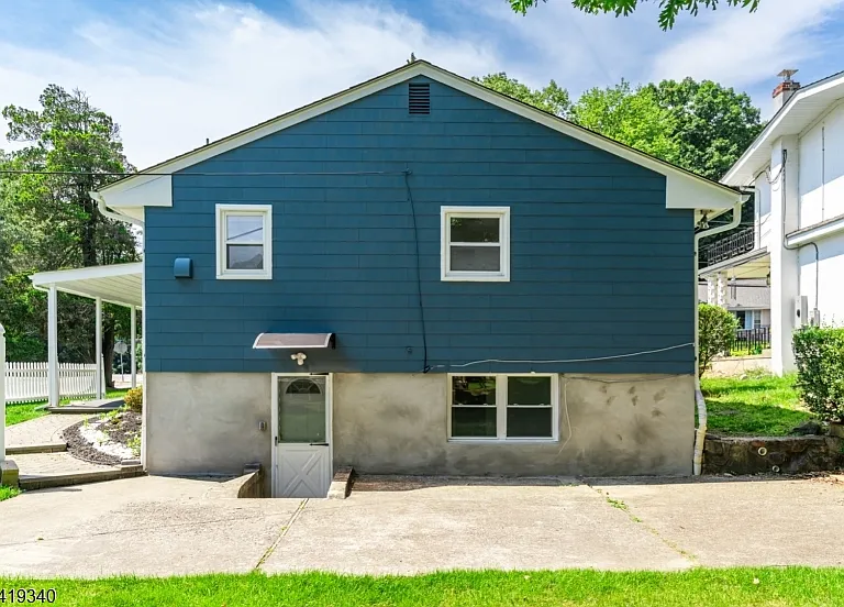 80 White Meadow Rd — Photo 3