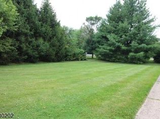 10 Autumn Leaf Dr #3, Flemington, NJ 08822