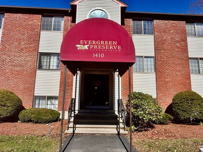 1410 Skyline Dr Unit 9, Lowell, MA, 01854