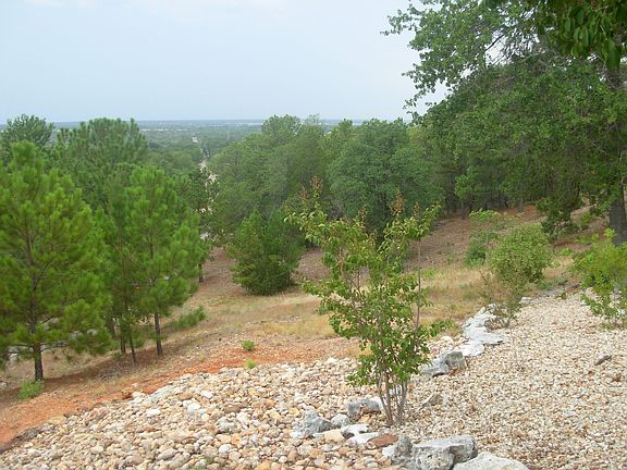 3rd image of 164 Lamaloa Ln