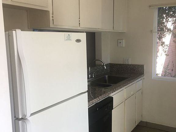 2nd image of 5229 El Camino Ave APT 4
