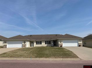 2506 4th St NE, Waseca, MN 56093