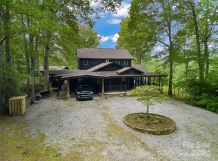100 Maple Way, Lake Toxaway, NC 28747