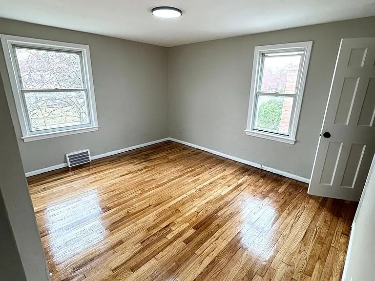 20571 Priday Ave — Photo 12